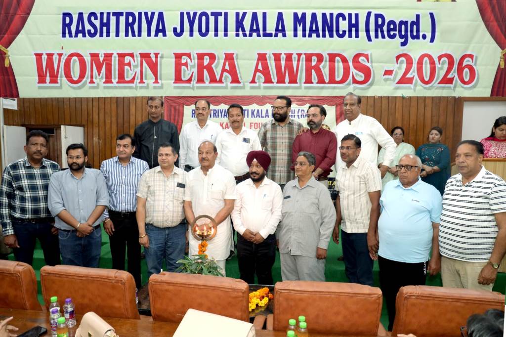 30 women honored with Women Era Award